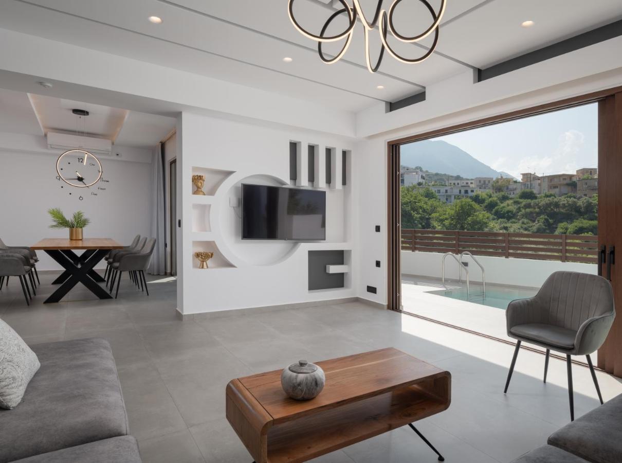 O-Cyanea Villa With Heated Pool Kournas Exterior photo
